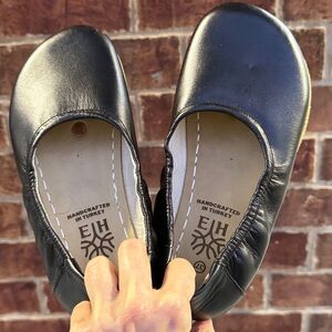 Earth Harmony Black Leather Flats Grounding shoes